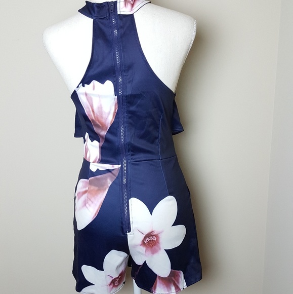Floral  romper size S - Picture 5 of 7